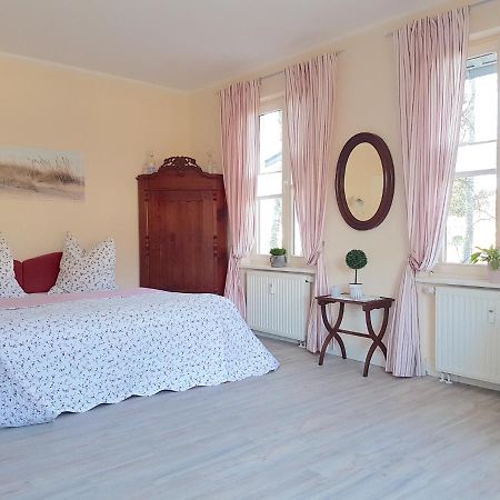 Ferienwohnungen im Haus Borée Prerow Exterior foto